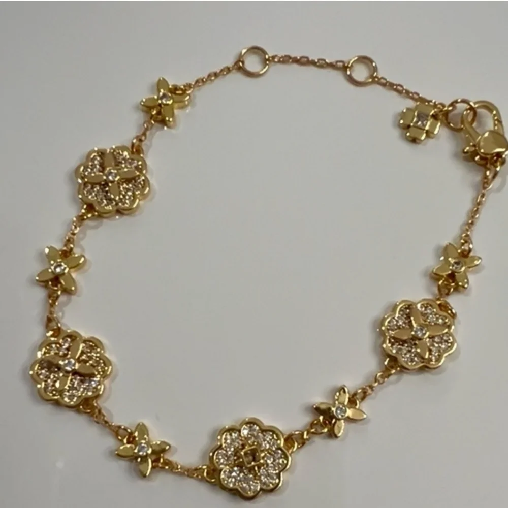 💛🔹️Kate Spade 🔹️ Gold Heritage Bloom Line Bracelet - Picture 3 of 8